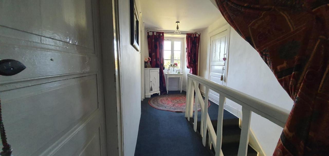 Bed and Breakfast Wisteria House Chanteloup  Esterno foto
