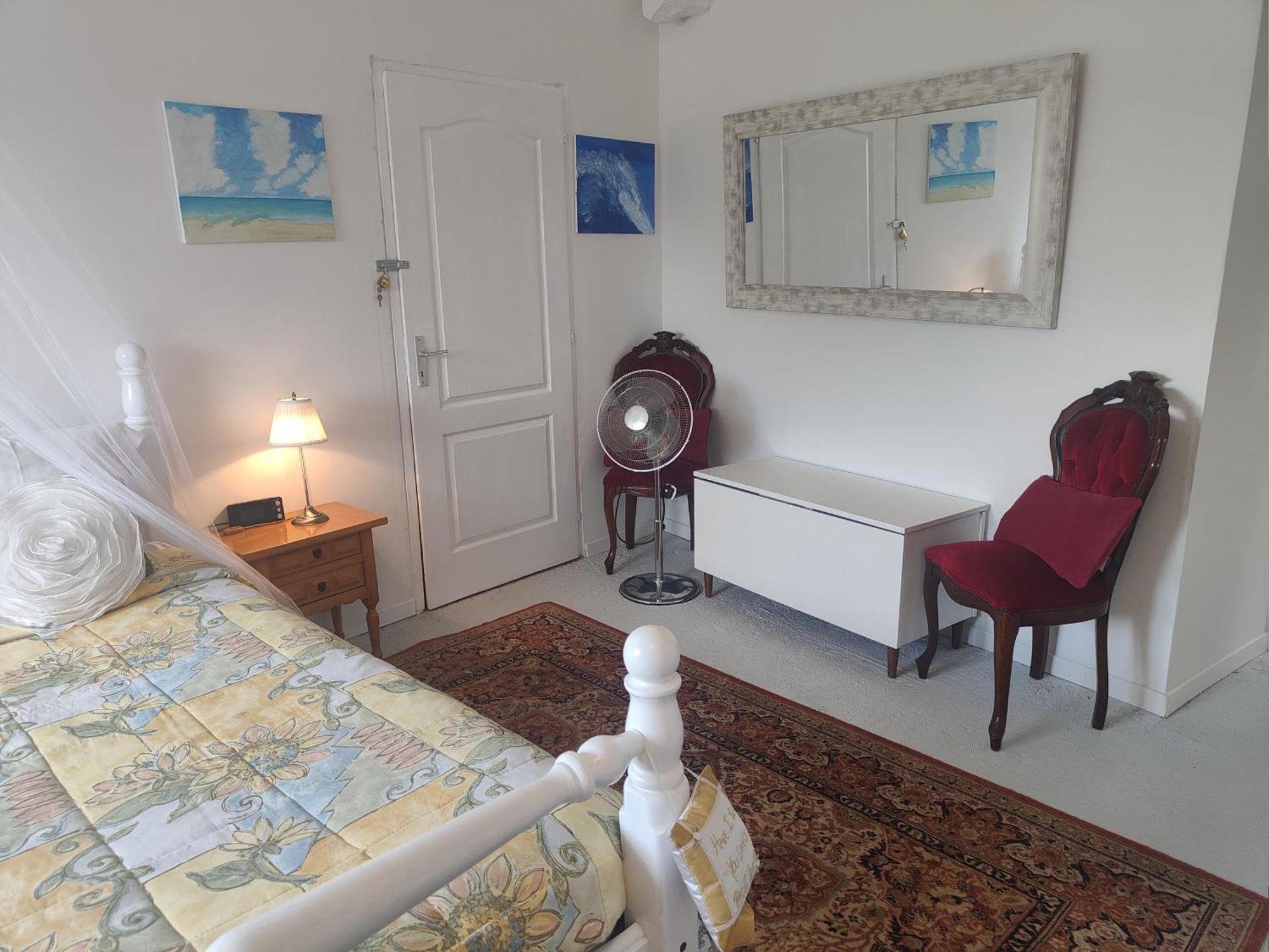 Bed and Breakfast Wisteria House Chanteloup  Esterno foto