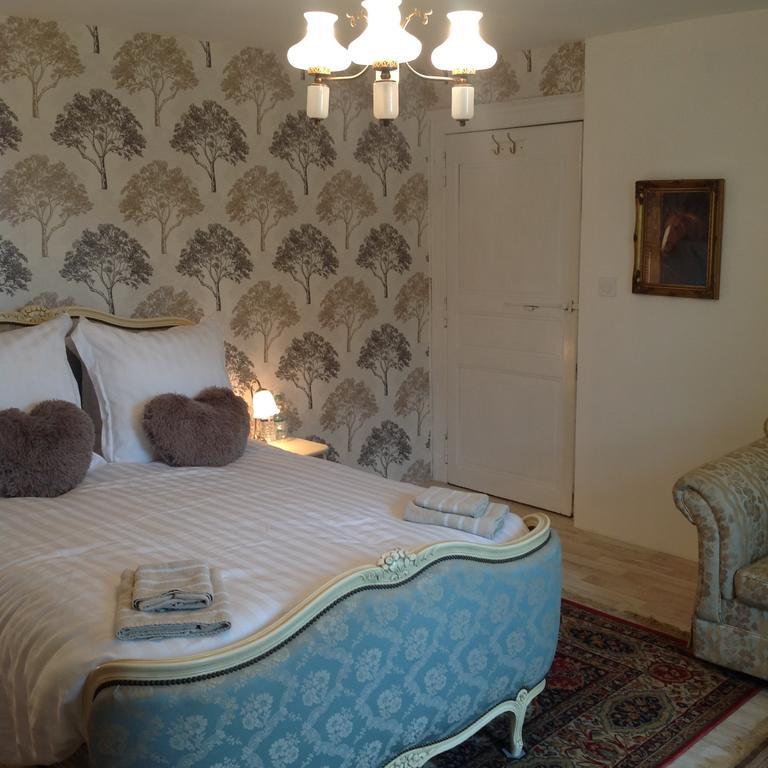 Bed and Breakfast Wisteria House Chanteloup  Esterno foto