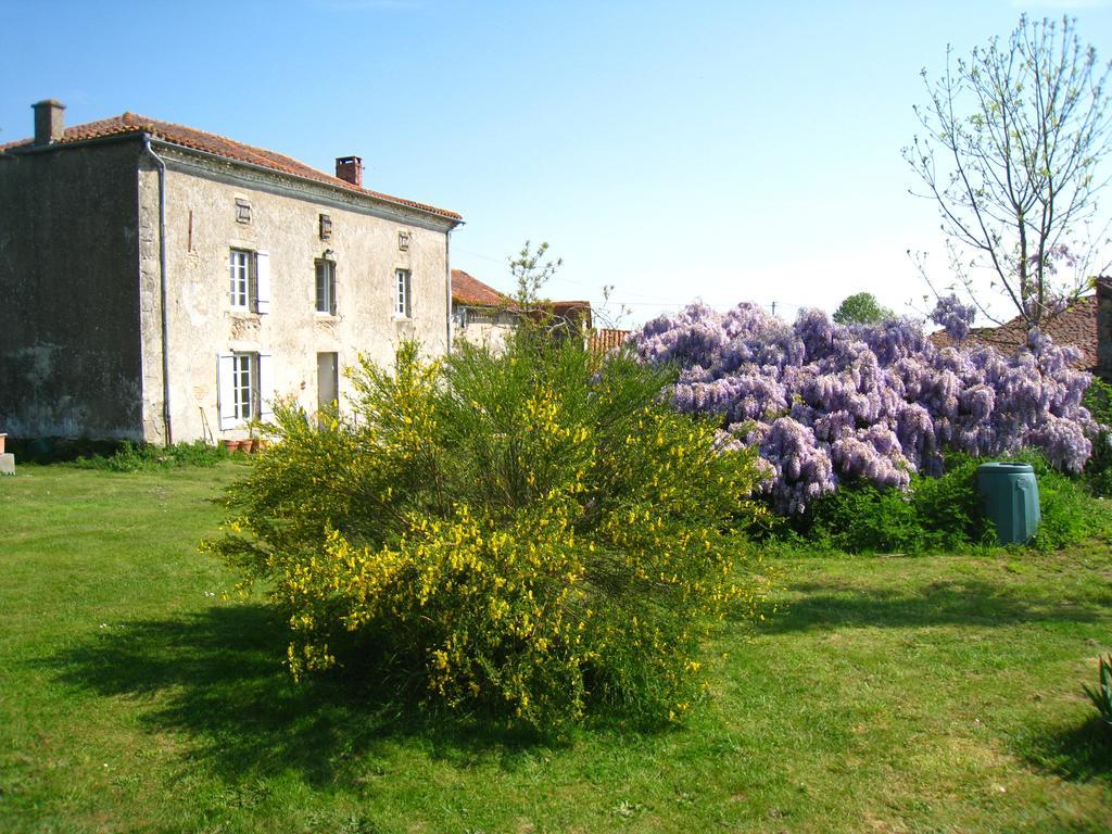 Bed and Breakfast Wisteria House Chanteloup  Esterno foto
